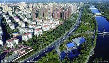 區(qū)域經(jīng)濟(jì)發(fā)展要擺脫路徑依賴(lài)，主動(dòng)轉(zhuǎn)型突破